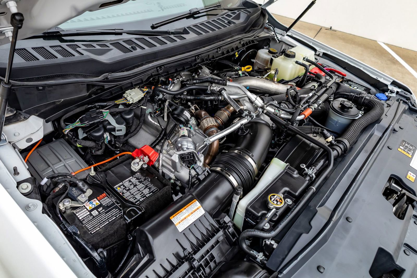 Used 2025 Ford F250 Platinum w/ Tremor Off-Road Package image 41