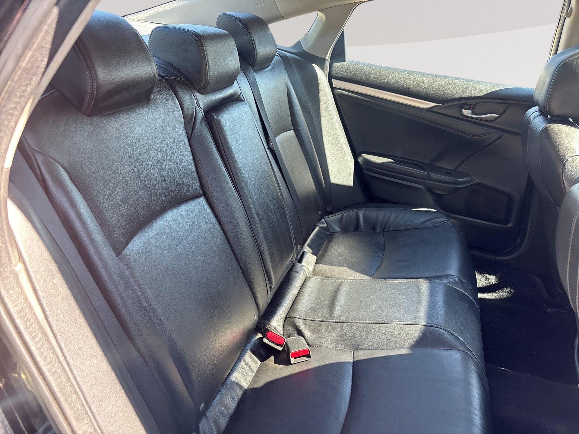 Used 2016 Honda Civic Touring image 27