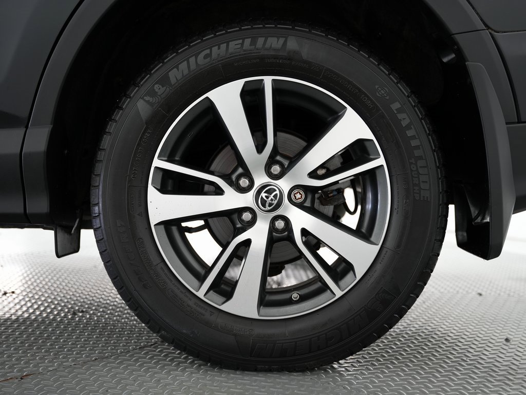 Used 2017 Toyota RAV4 XLE image 65