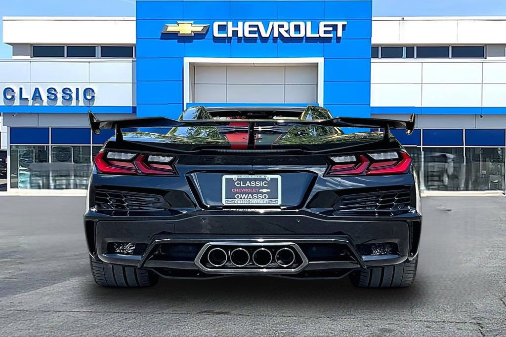 New 2026 Chevrolet Corvette Z06 w/ Stealth Interior Trim Package RWD image 4