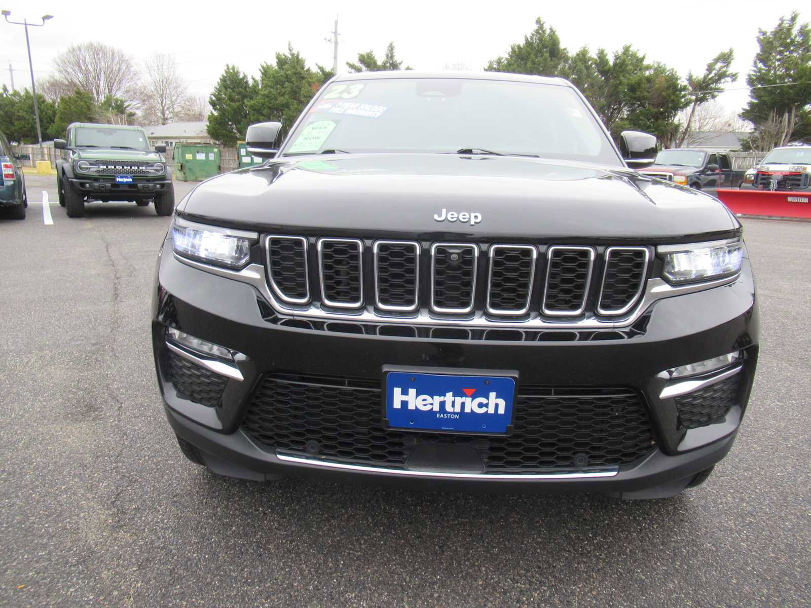 Used 2023 Jeep Grand Cherokee 4WD 4xe w/ Luxury Tech Group II image 2