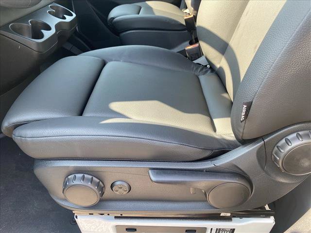 Used 2025 Mercedes-Benz Sprinter 2500 image 4