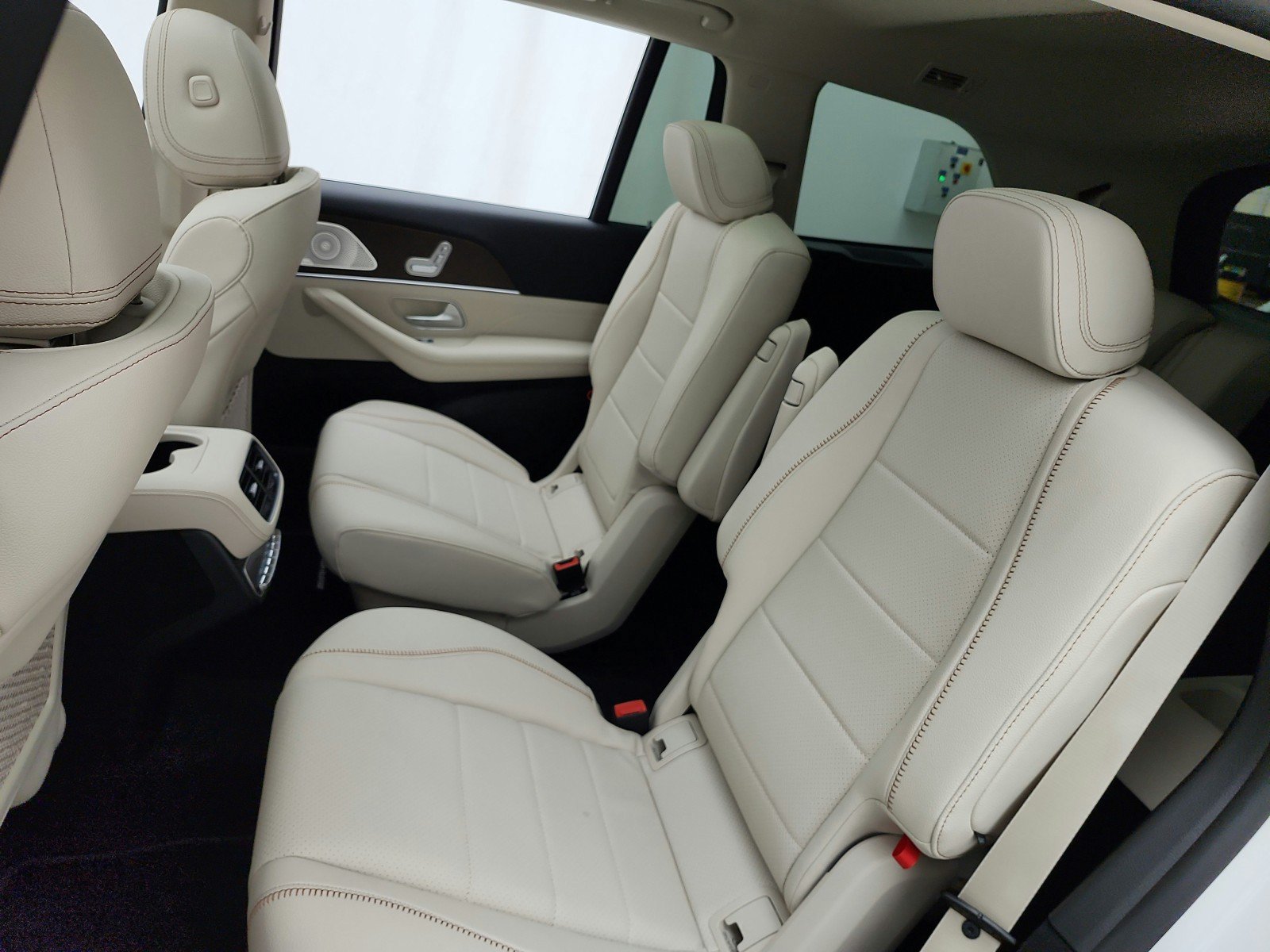 New 2027 Mercedes-Benz GLS 450 4MATIC image 11