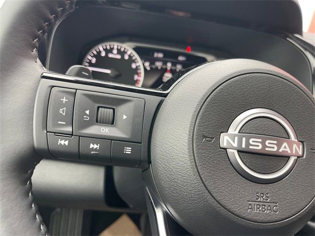 New 2025 Nissan Pathfinder SL image 15