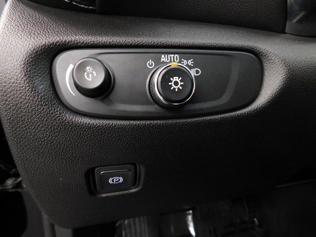 Used 2025 Chevrolet Blazer LT image 42