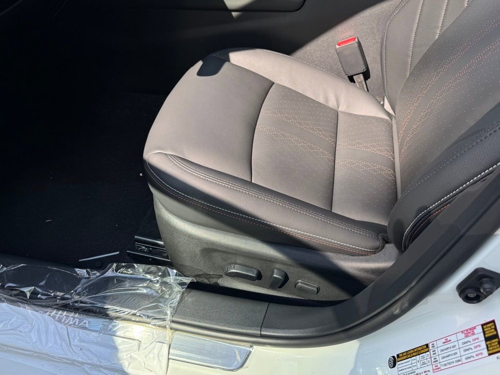 New 2025 Nissan Altima 2.5 SR w/ SR Premium Package image 16