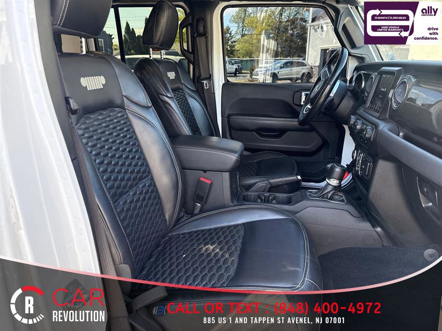 Used 2022 Jeep Gladiator Overland w/ Cold Weather Group AWD/4WD image 8