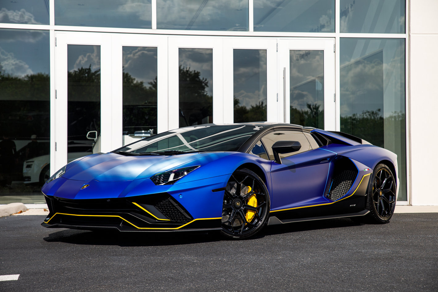 Used 2022 Lamborghini Aventador LP 780-4 Ultimae AWD/4WD video 1
