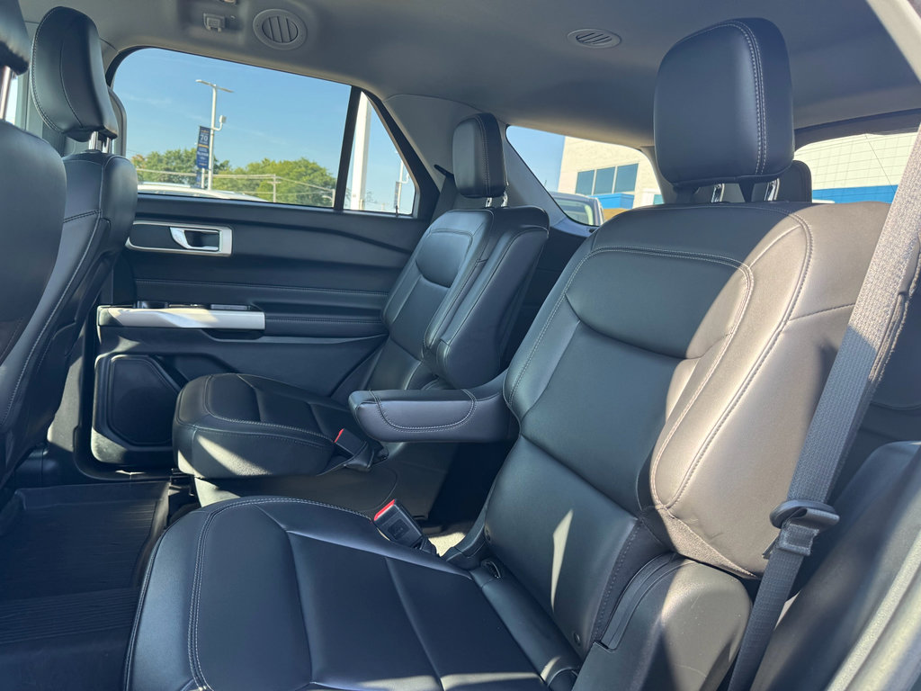 Used 2023 Ford Explorer XLT w/ Equipment Group 202A image 26