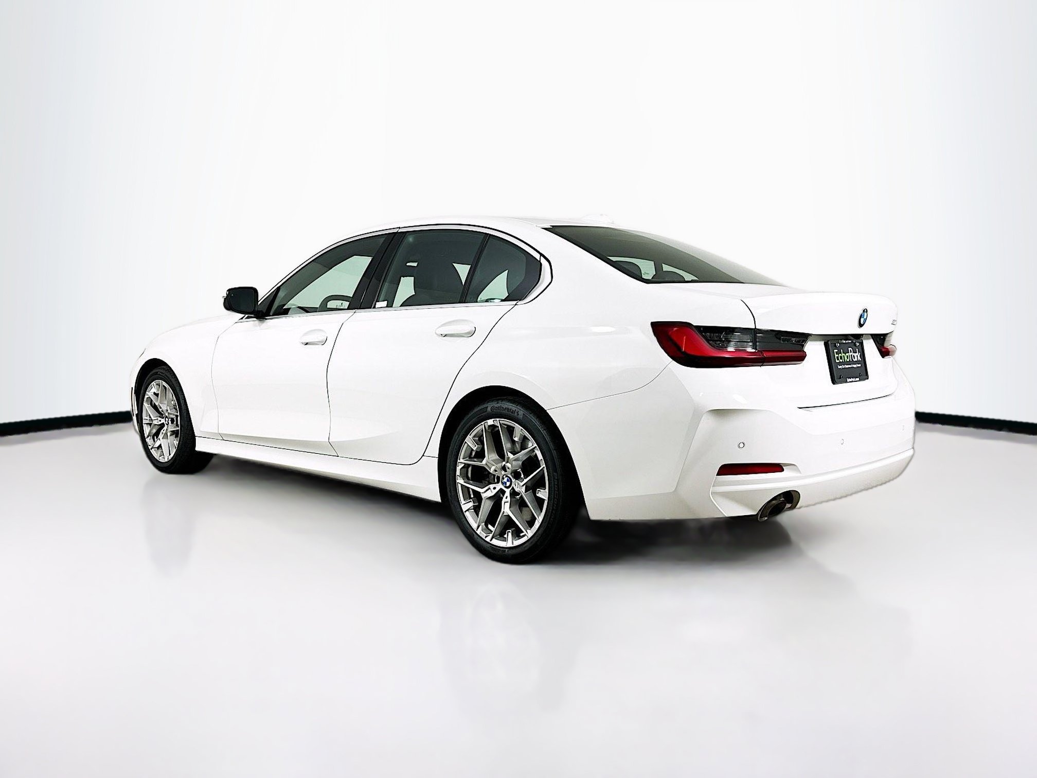 Used 2025 BMW 330i Sedan RWD image 5
