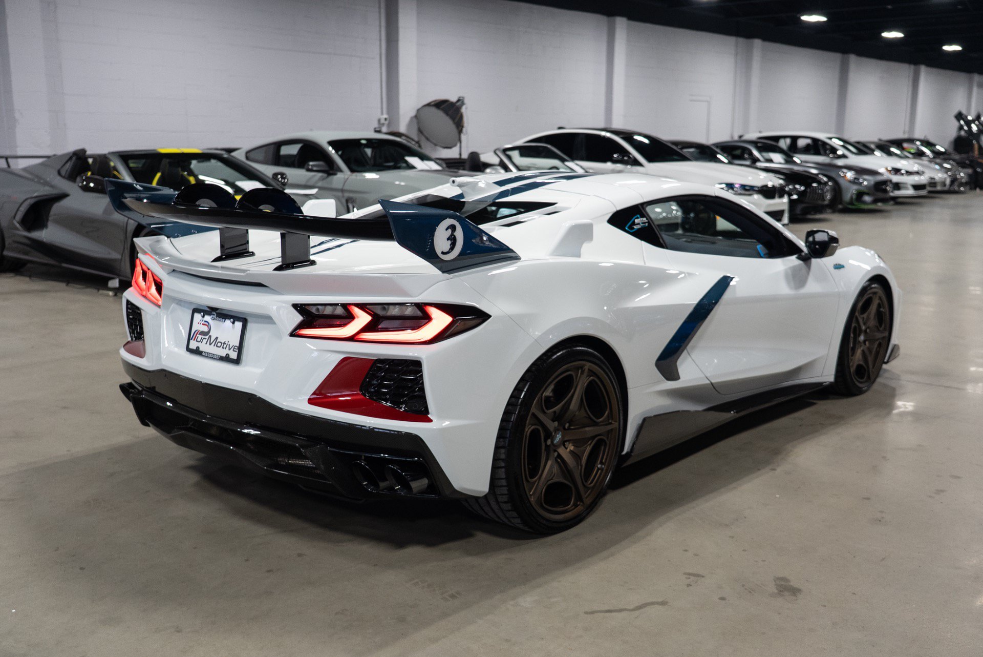 Used 2022 Chevrolet Corvette Stingray Premium Cpe w/ Z51 Performance Package RWD image 5