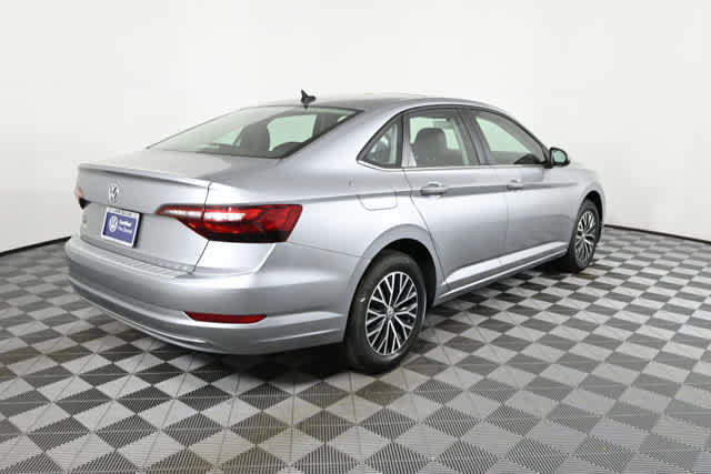 Used 2021 Volkswagen Jetta SE image 8