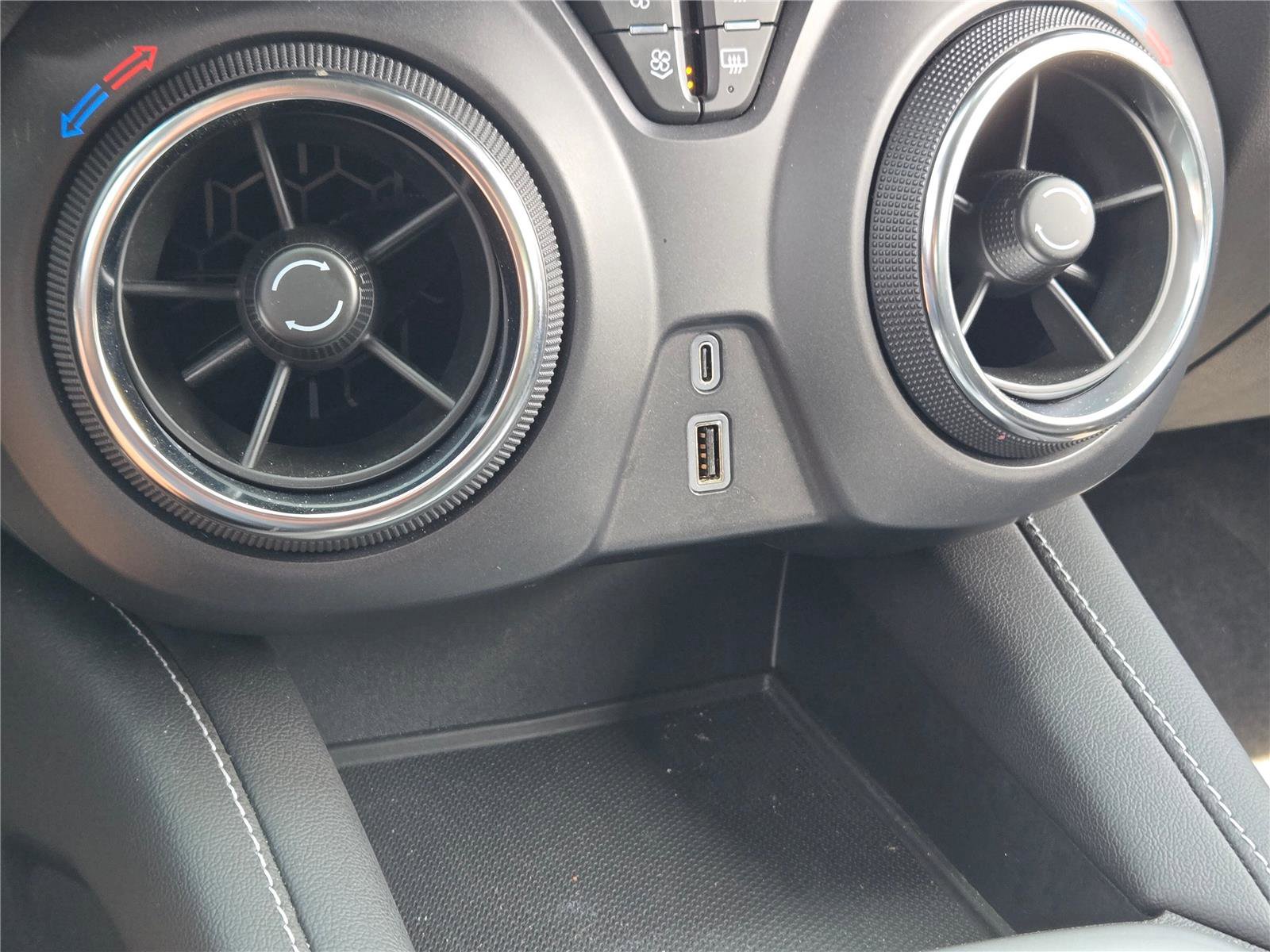 Used 2024 Chevrolet Blazer LT w/ Driver Confidence Package image 23