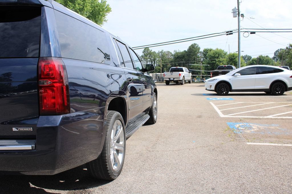 Used 2017 Chevrolet Suburban Premier AWD/4WD image 37