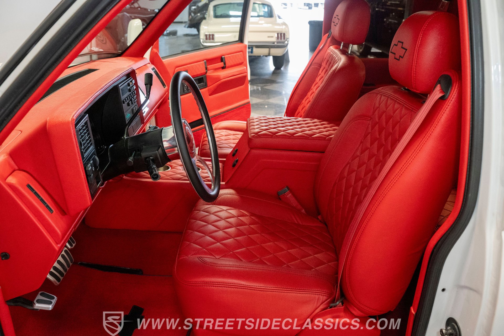 Used 1989 Chevrolet Silverado 3500 2WD Extended Cab image 3