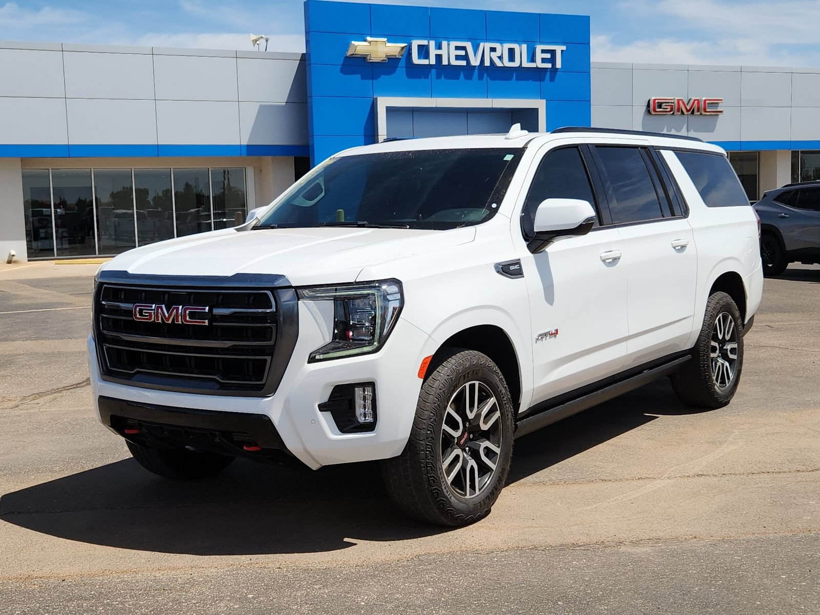 Used 2023 GMC Yukon XL AT4