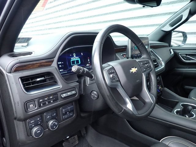 Used 2024 Chevrolet Tahoe Premier w/ Premium Package AWD/4WD image 16
