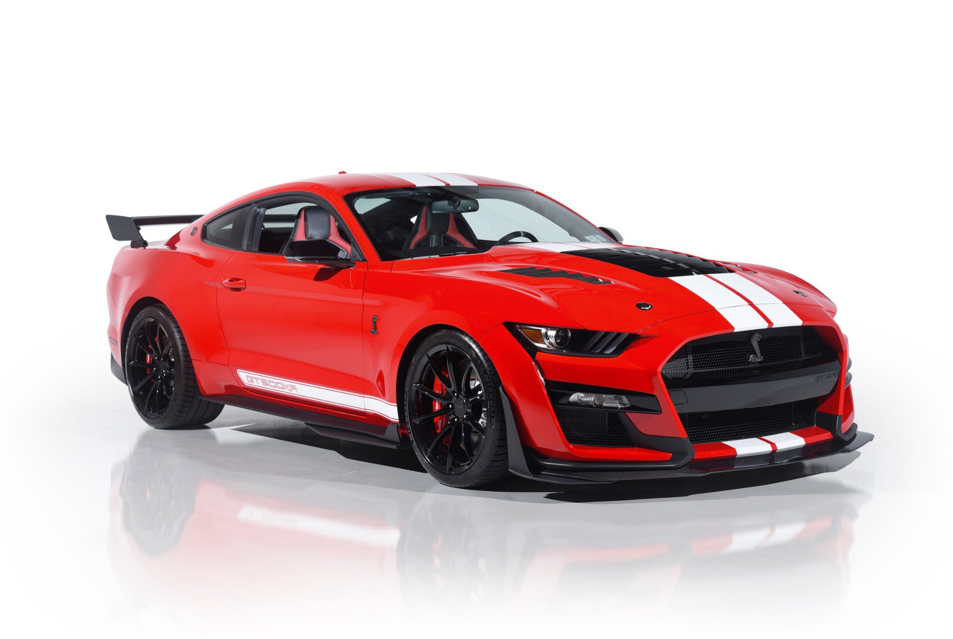 Used 2021 Ford Mustang Shelby GT500 w/ Carbon Fiber Track Pack image 1