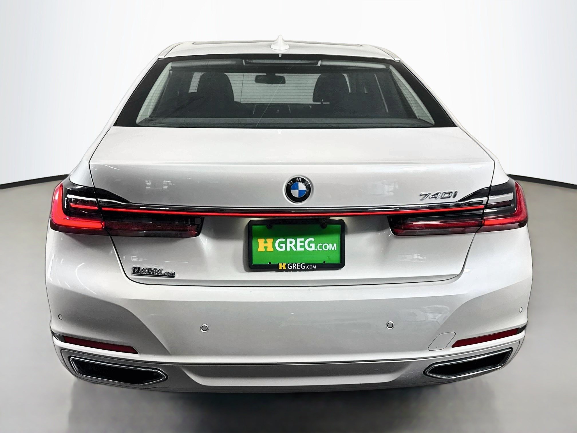 Used 2020 BMW 740i RWD image 8