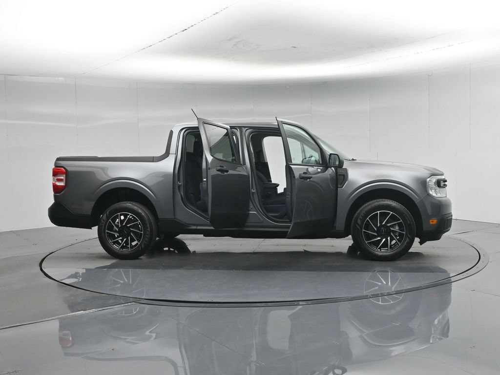 Used 2023 Ford Maverick XL FWD image 4