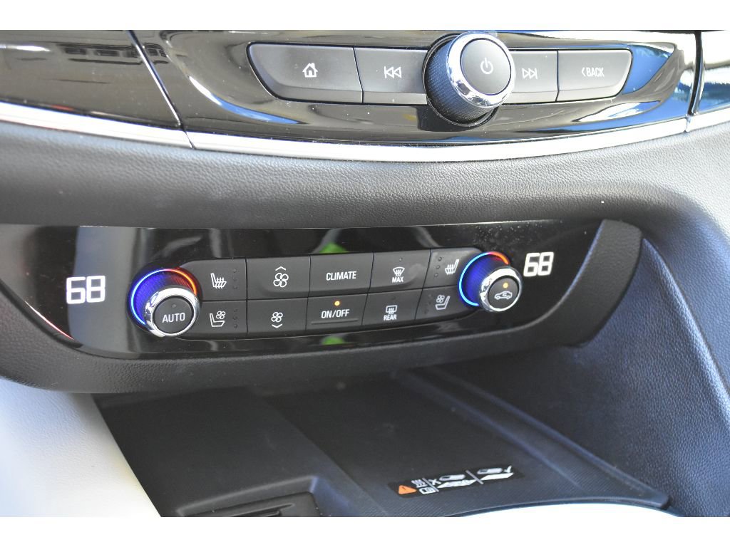 Used 2023 Buick Enclave Avenir w/ Avenir Technology Package image 24