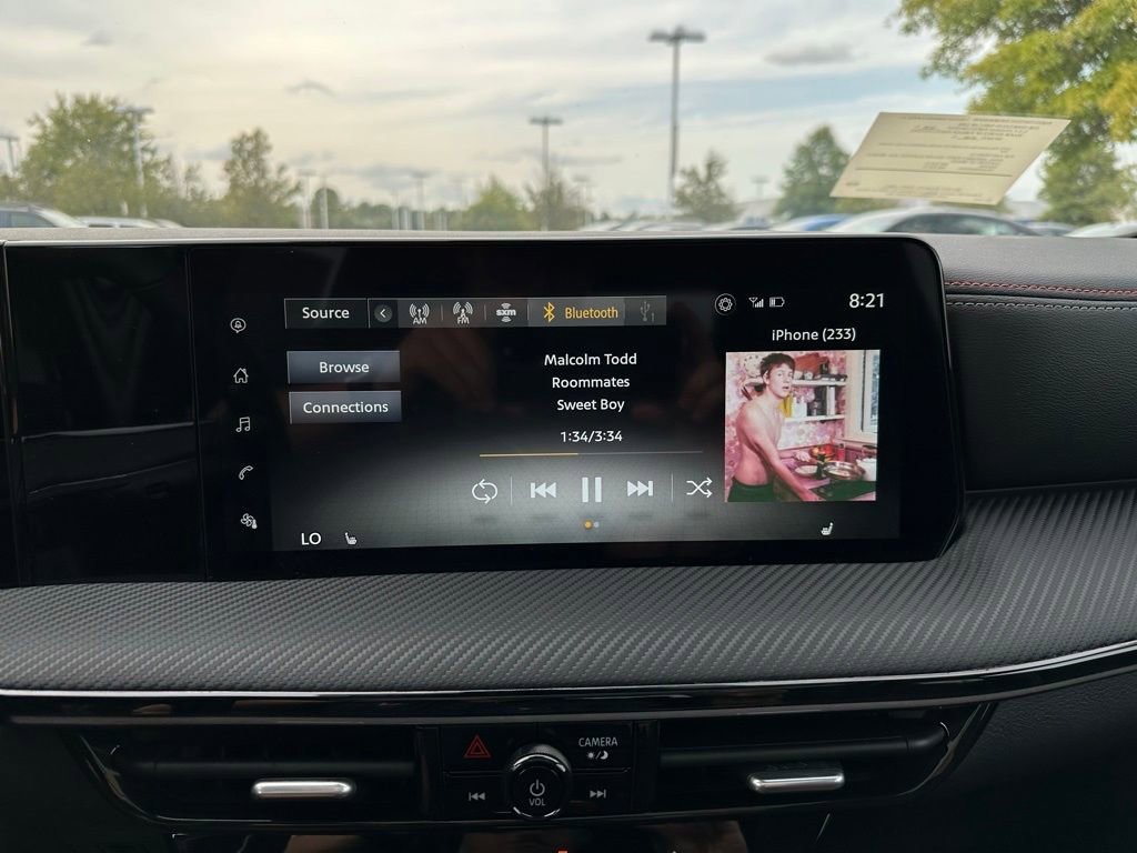 New 2025 Nissan Kicks SR w/ SR Premium Package image 21