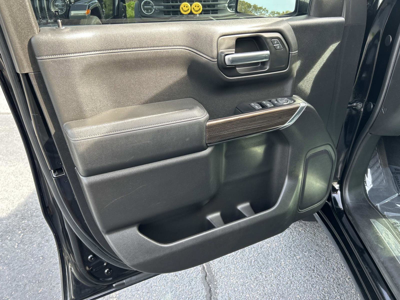 Used 2019 Chevrolet Silverado 1500 RST w/ Z71 Off-Road Package image 13