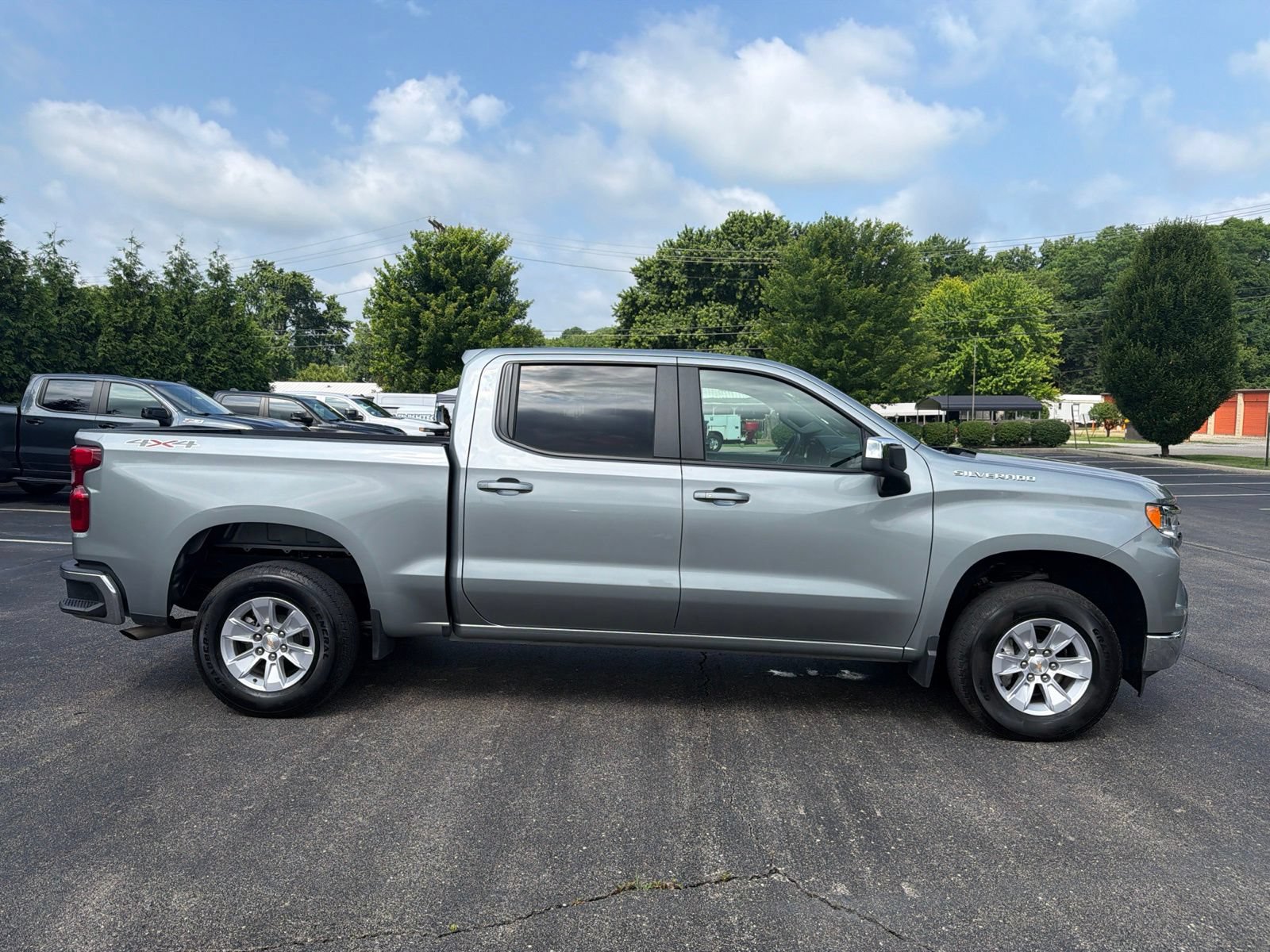 Used 2026 Chevrolet Silverado 1500 LT AWD/4WD image 6