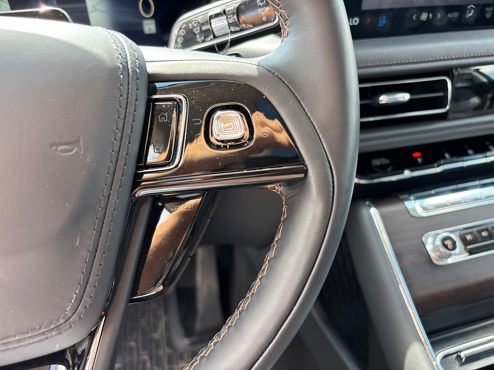 New 2026 Lincoln Aviator Reserve AWD/4WD image 18