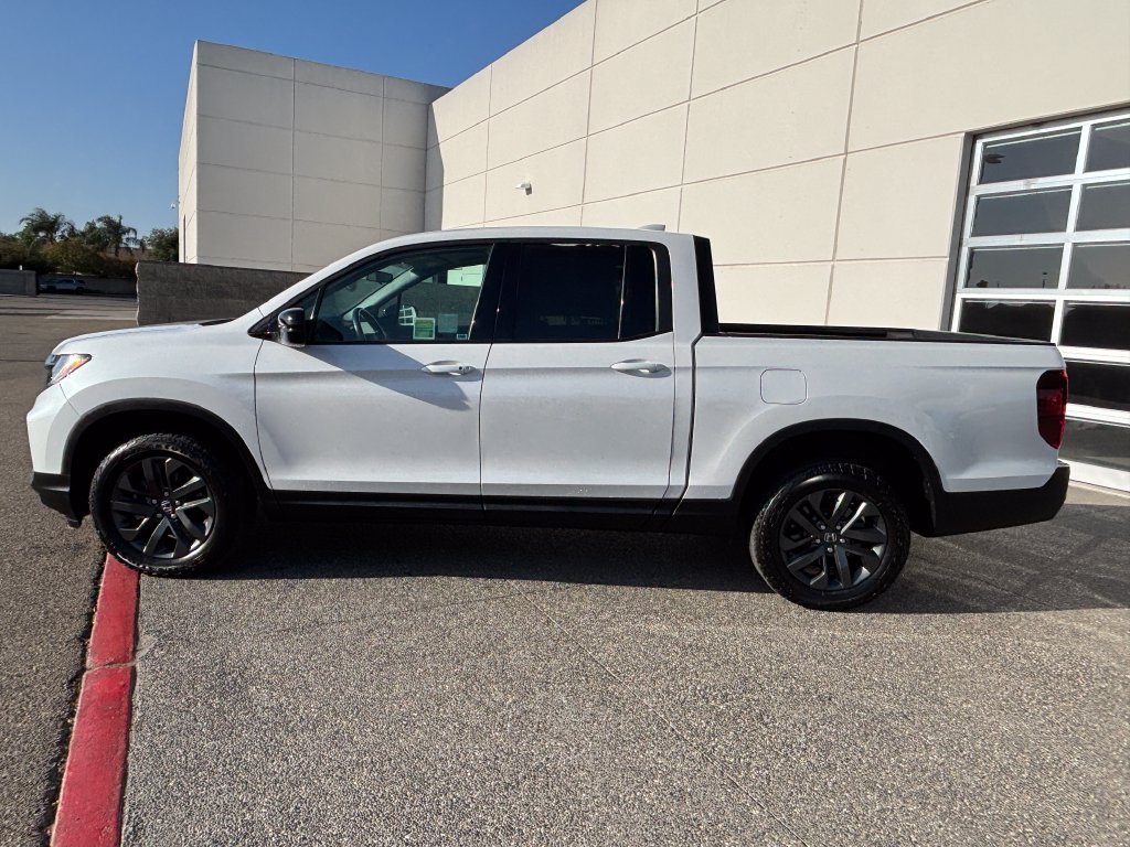 Used 2025 Honda Ridgeline Sport image 8