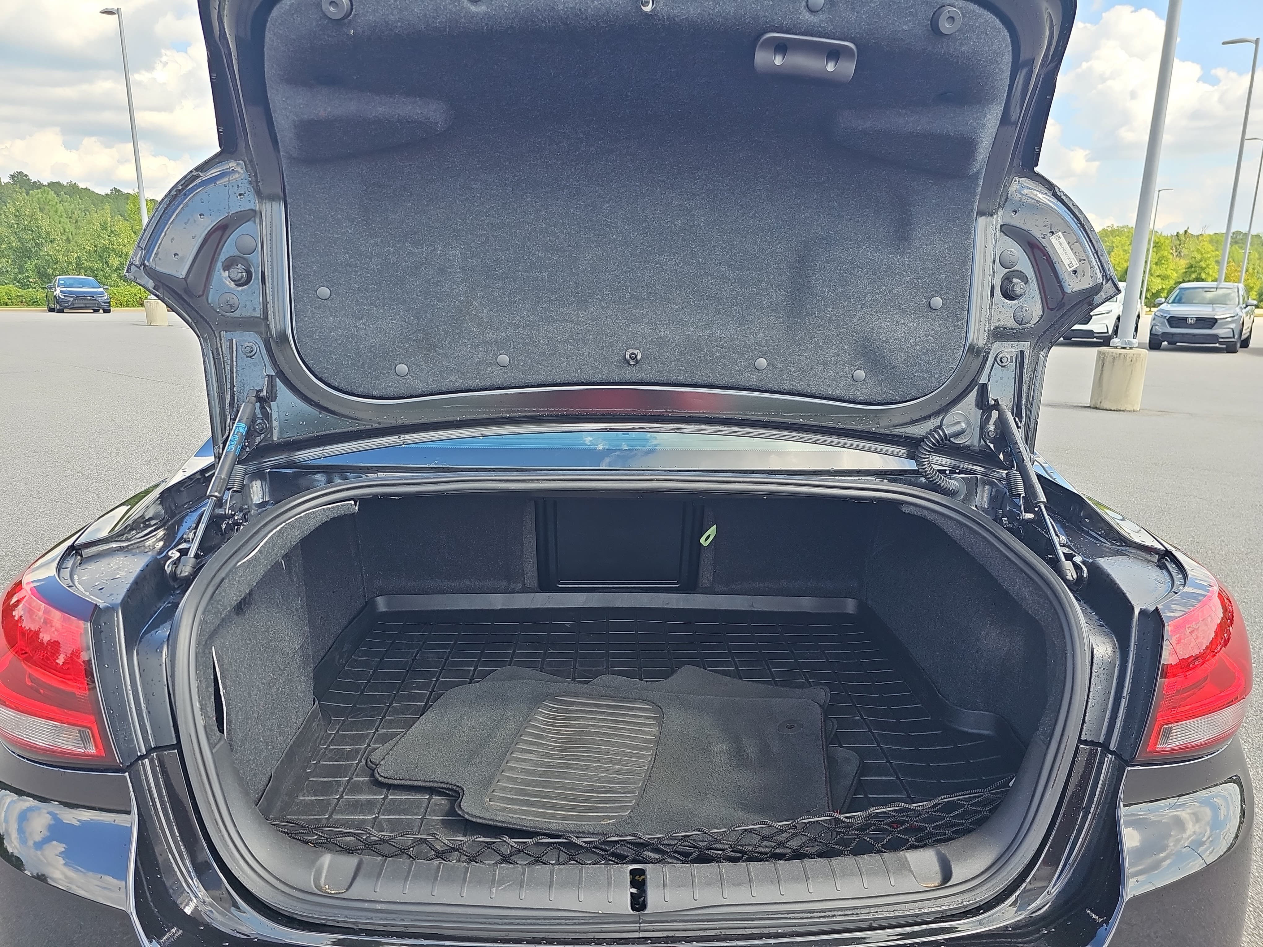 Used 2016 Chevrolet SS RWD image 13
