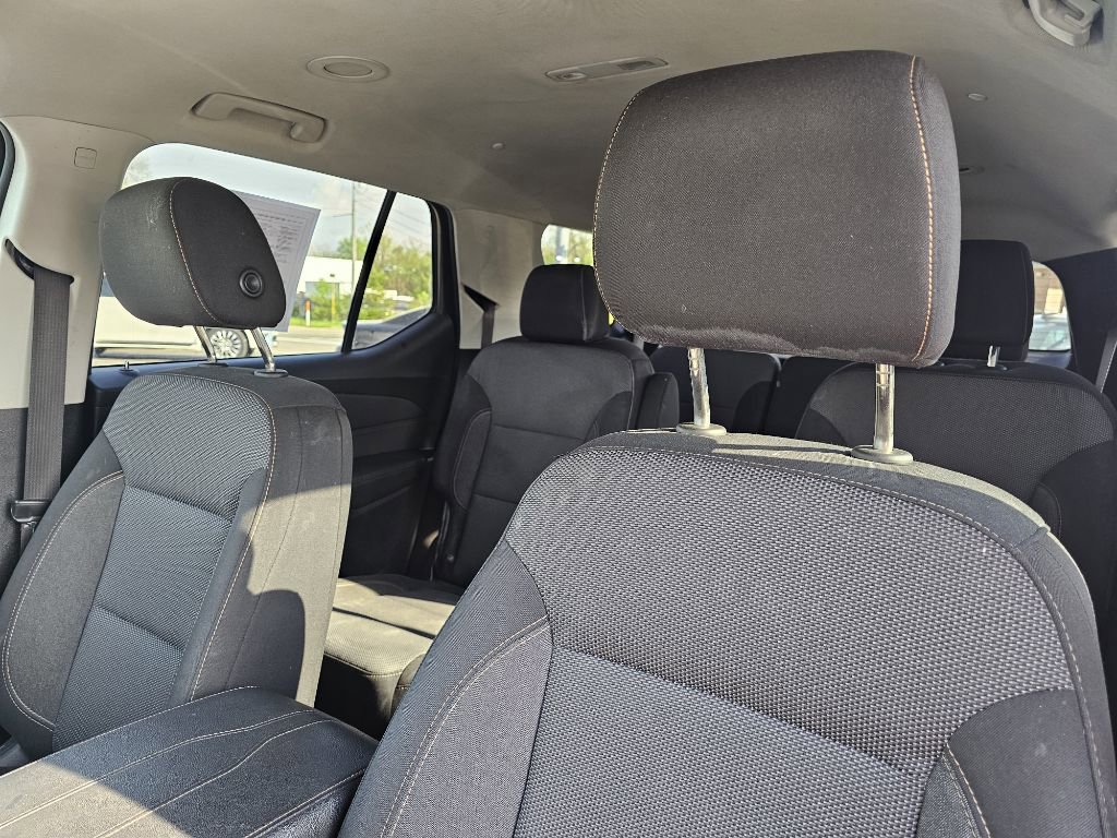 Used 2019 Chevrolet Traverse LT FWD image 14