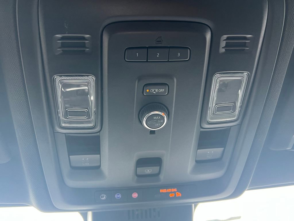 Used 2023 Chevrolet Tahoe RST AWD/4WD image 37
