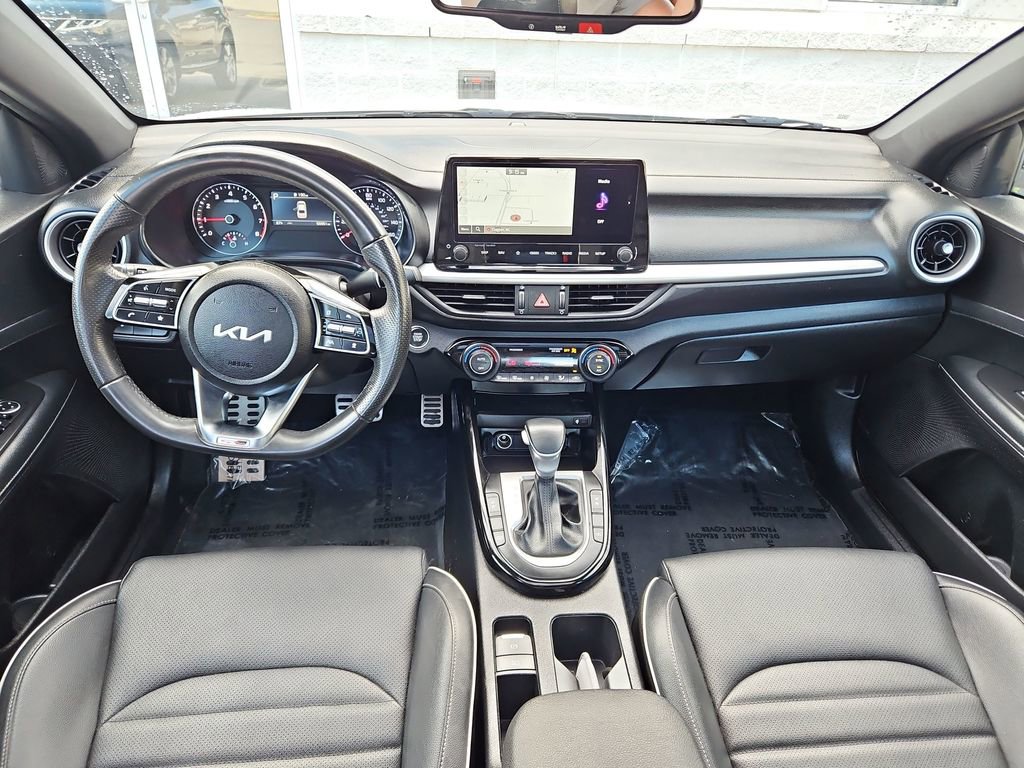 Used 2024 Kia Forte GT-Line w/ GT-Line Premium Package image 9