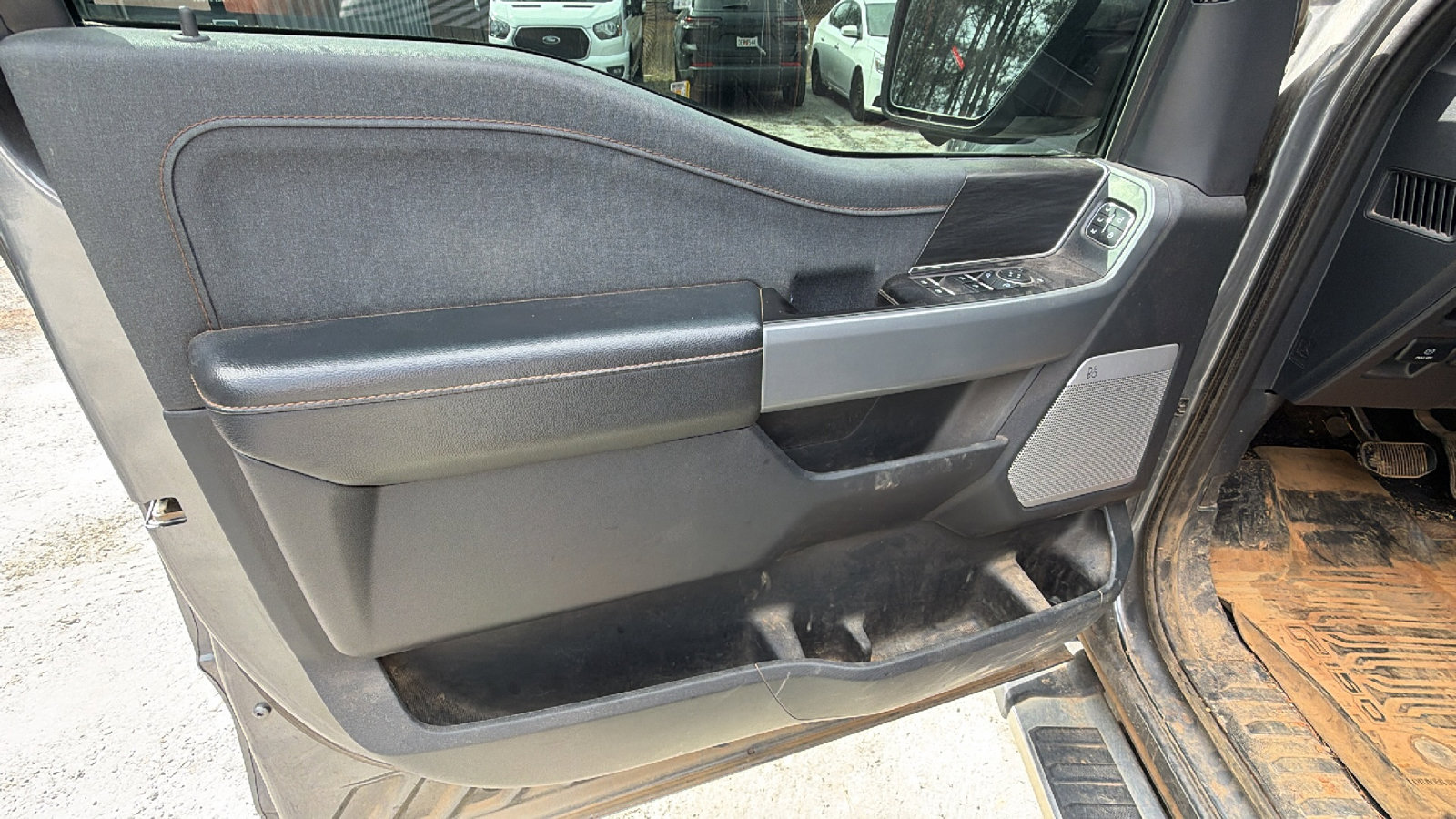 Used 2024 Ford F150 Lariat image 14