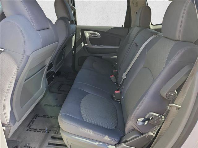 Used 2011 Chevrolet Traverse LS FWD image 23