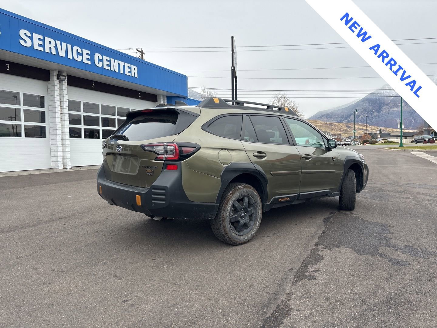 Used 2024 Subaru Outback Wilderness image 7