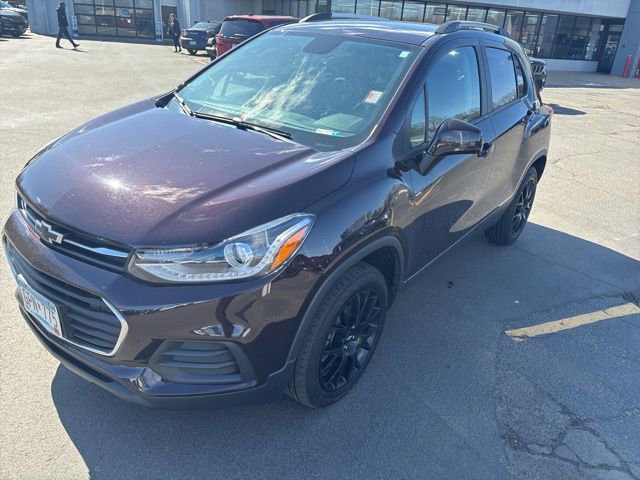Used 2021 Chevrolet Trax LT w/ Premium Seat Package image 4