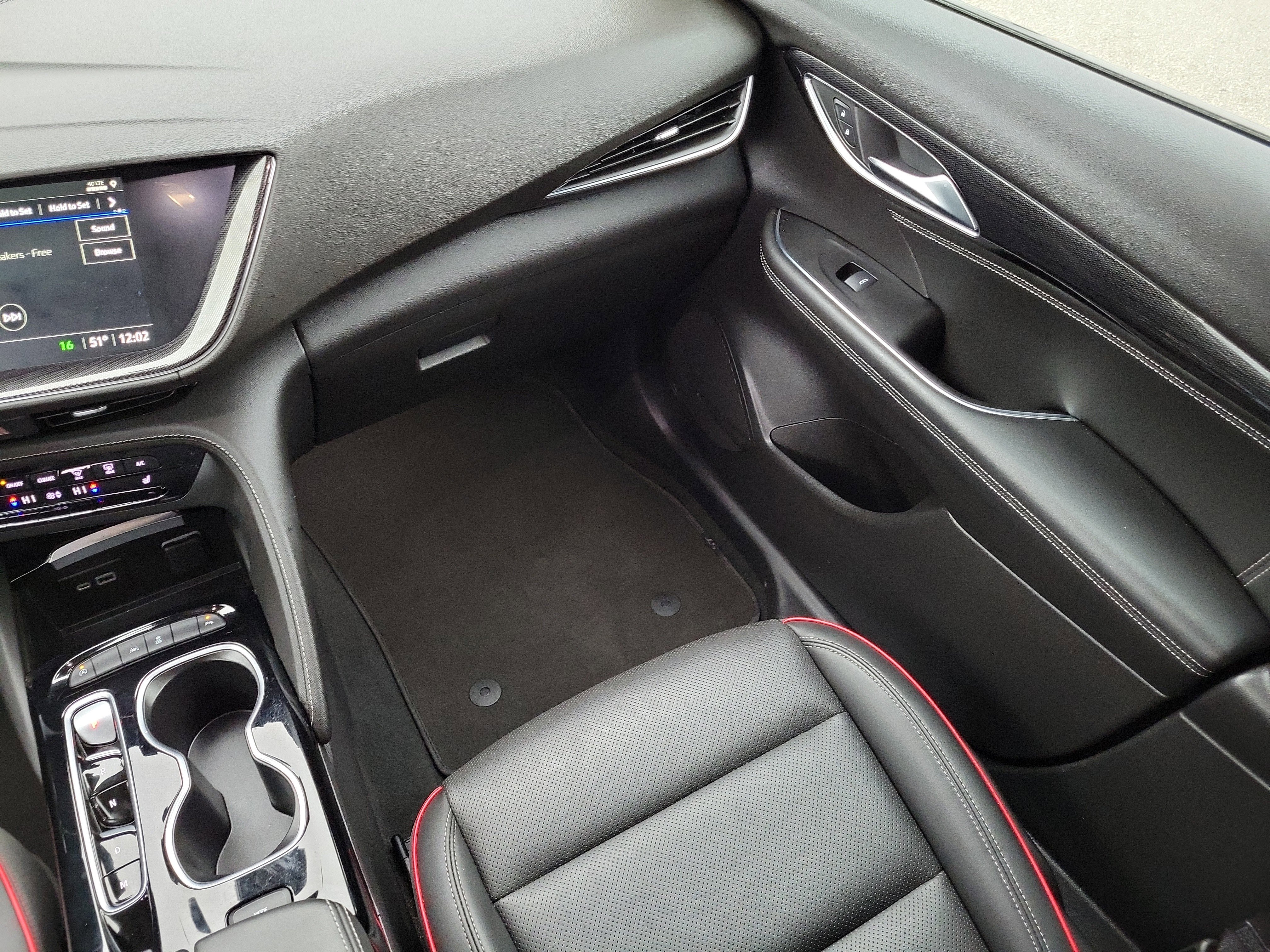 Used 2023 Buick Envision Essence w/ Sport Touring Package image 14