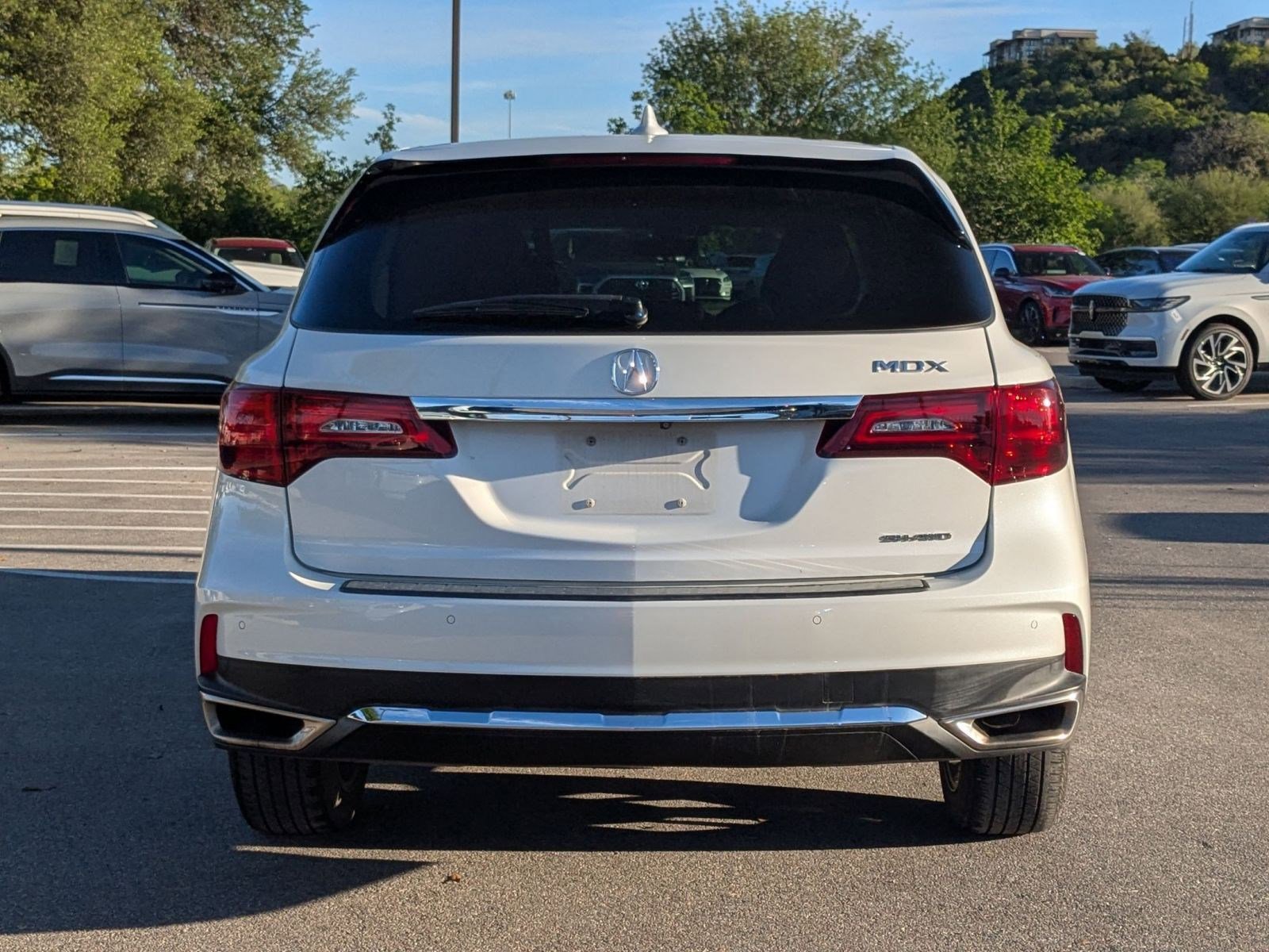 Used 2020 Acura MDX SH-AWD w/ Technology Package image 4