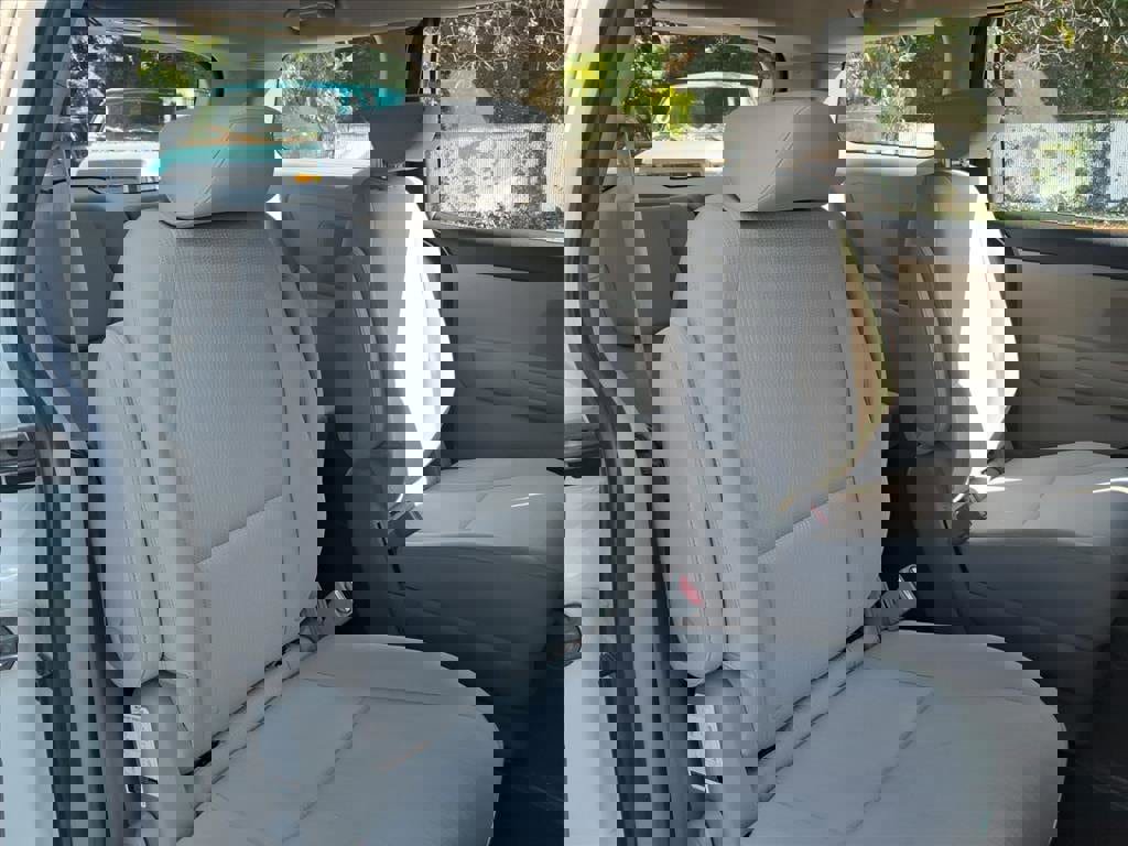 Used 2019 Kia Sedona L image 11