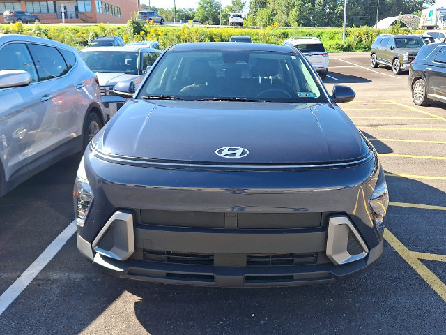 Used 2024 Hyundai Kona SE AWD/4WD image 2