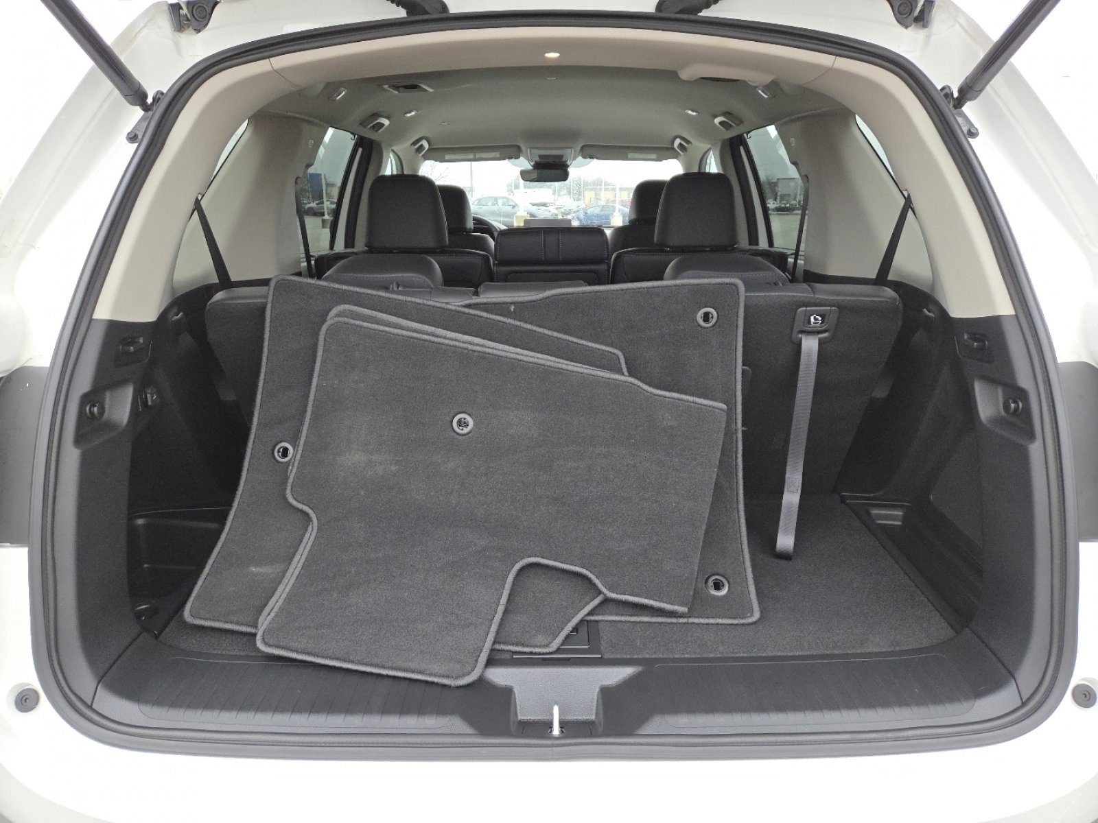 Used 2025 Honda Pilot EX-L image 19