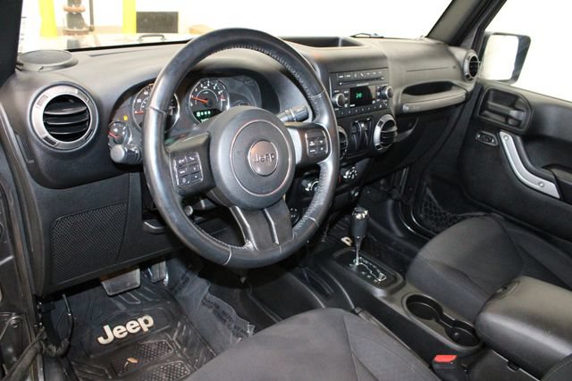 Used 2016 Jeep Wrangler Sport w/ Quick Order Package 24S AWD/4WD image 47
