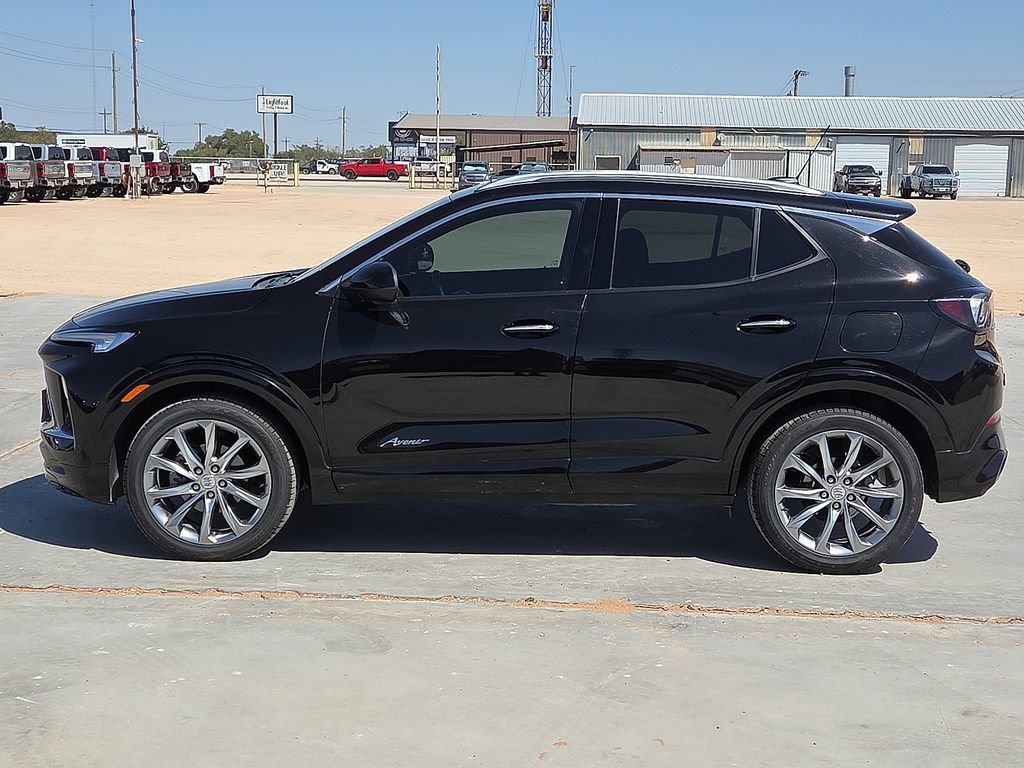 Used 2024 Buick Encore GX Avenir FWD image 2