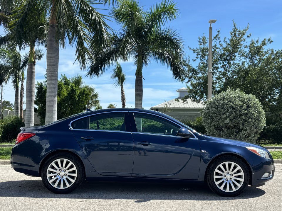 Used 2011 Buick Regal CXL w/ RL3 Preferred Equipment Group FWD image 5