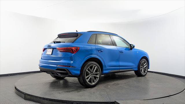 Used 2023 Audi Q3 2.0T Premium w/ Black Optic Sport Package AWD/4WD image 8