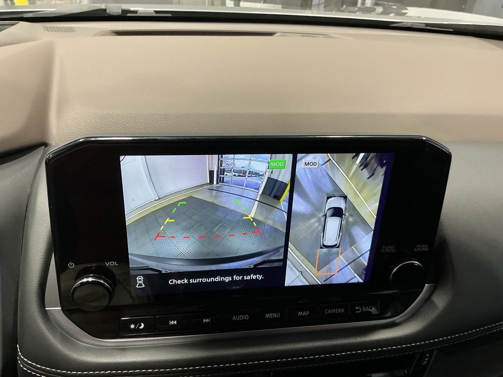 Used 2023 Nissan Rogue Platinum w/ Platinum Premium Package image 9