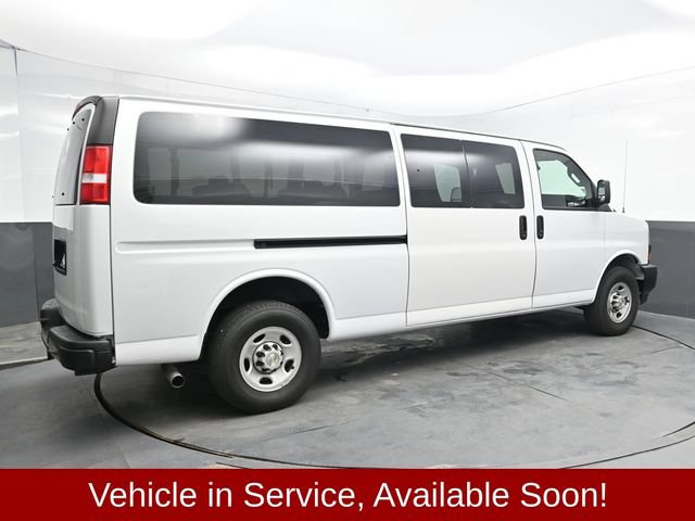 Used 2024 Chevrolet Express 3500 LS RWD image 7