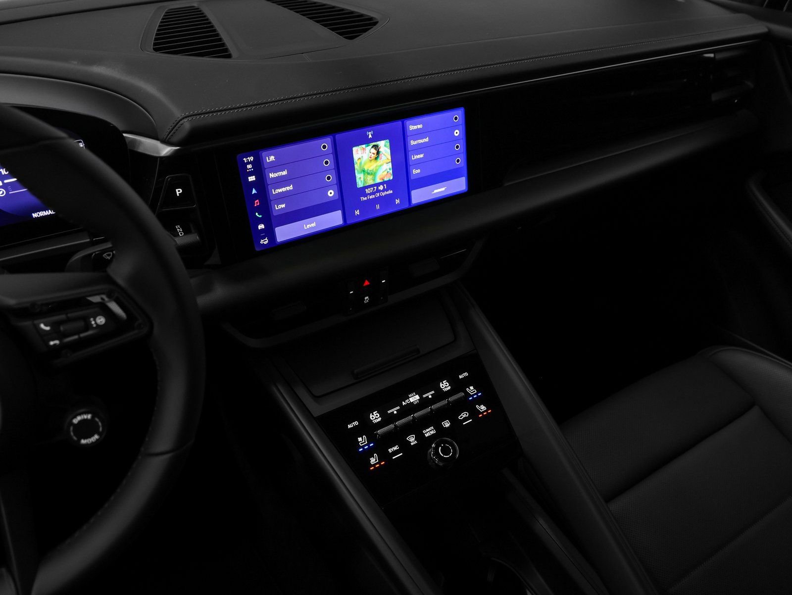 New 2026 Porsche Macan 4 Electric image 37